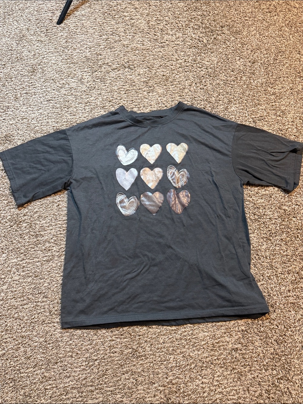 SHEIN Black Short Sleeve Tee with Metallic Heart Grid